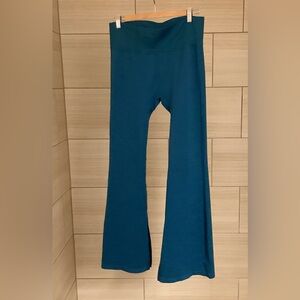 Teal JoyLab women’s Flared Bottoms
Athletic pants